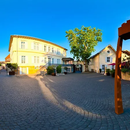 Ketschauer Hof 3*